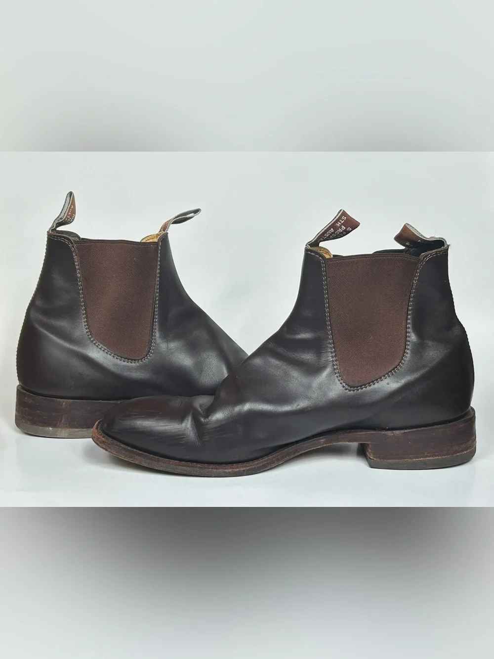 RM Williams Australia GCF Dark Brown Leather Chelsea Boots - Men 10g